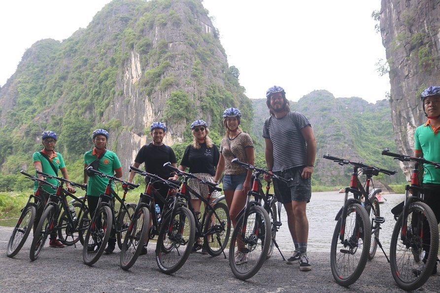 Fietsen in Trang An: Ontdek het UNESCO Werelderfgoed op Twee Wielen